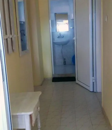 Casa de hóspedes Oasis 2*