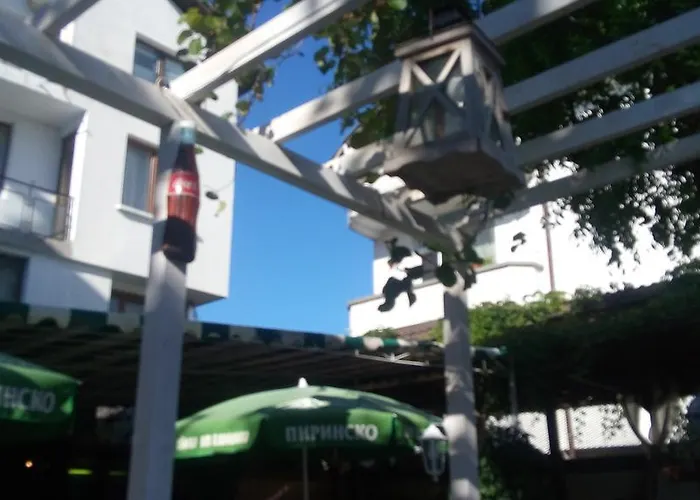 Casa de hóspedes Oasis 2*