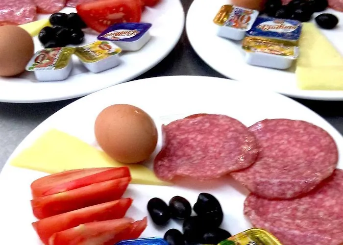 Oasis Casa de hóspedes 2*