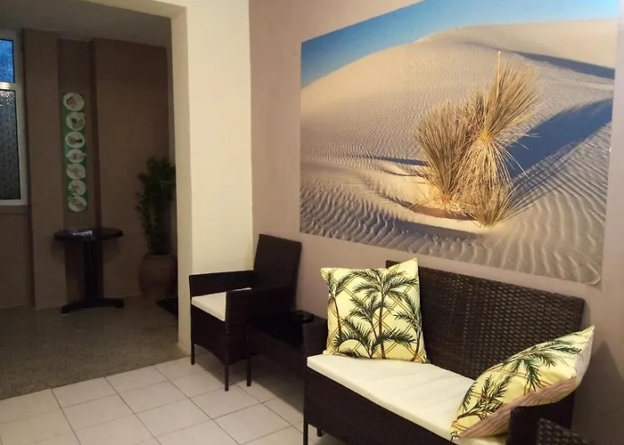 Oasis Casa de hóspedes 2*