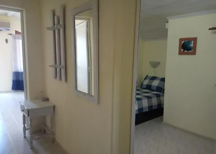 Oasis Casa de hóspedes 2*