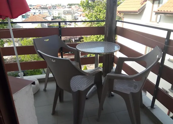 Oasis Casa de hóspedes 2*